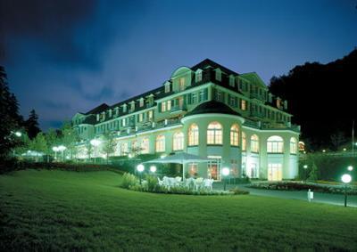 фото отеля Parkhotel Schlangenbad