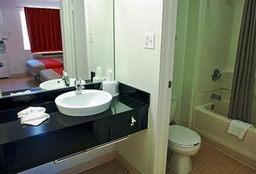 фото отеля Motel 6 Uvalde -Texas