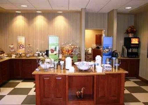 фото отеля Hampton Inn Derby