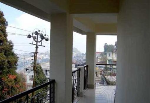 фото отеля Broadway Hotel Darjeeling