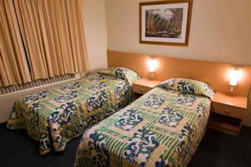 фото отеля Redleaf Resort