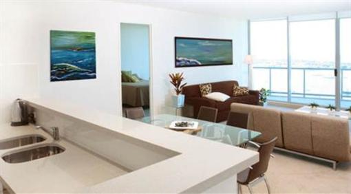 фото отеля Brighton On Broadwater Shores Apartment Gold Coast