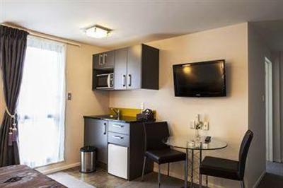фото отеля Alexander Inn Newmarket
