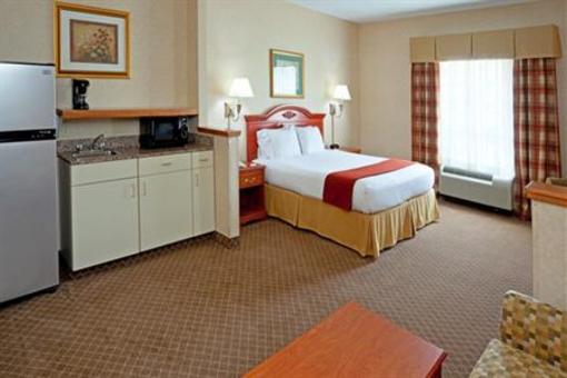 фото отеля Holiday Inn Express & Suites - Mt. Arlington