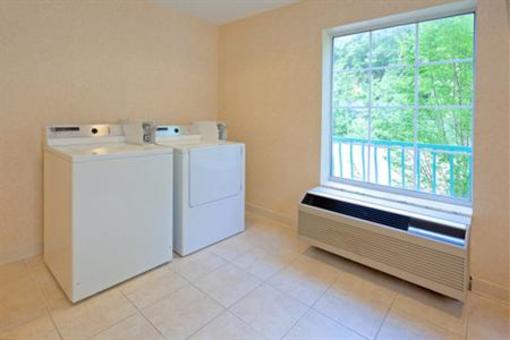 фото отеля Holiday Inn Express & Suites - Mt. Arlington