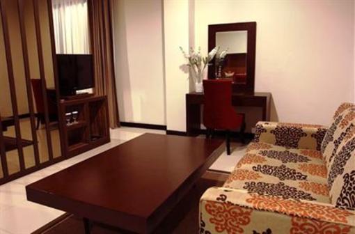 фото отеля Royal Hotel Bogor