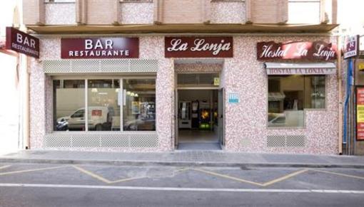 фото отеля Hostal La Lonja