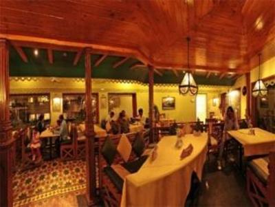 фото отеля Nahar's Nilgiris Hotel