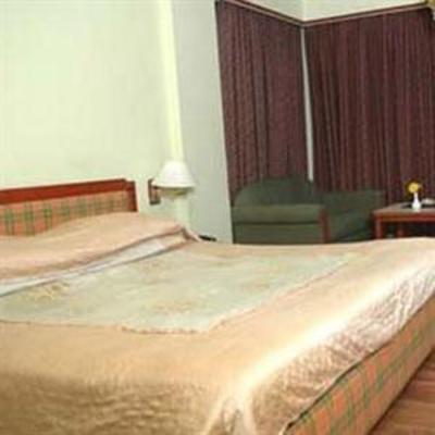 фото отеля Nahar's Nilgiris Hotel