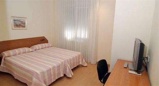 фото отеля Hostal Cataluna Zaragoza