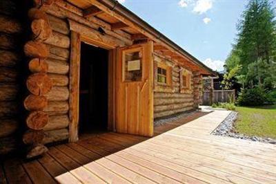 фото отеля Feriendorf Kirchleitn Dorf Kleinwild Apartments Bad Kleinkirchheim