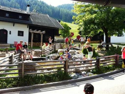 фото отеля Feriendorf Kirchleitn Dorf Kleinwild Apartments Bad Kleinkirchheim