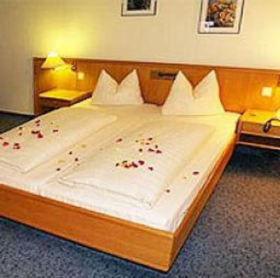 фото отеля Seehotel Losheim