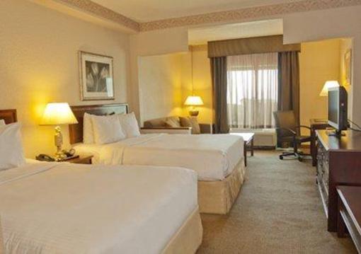 фото отеля Comfort Suites Perimeter Center