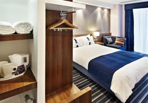 фото отеля Holiday Inn Express Madrid Leganes