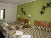 Queensgate Motel