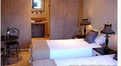 фото отеля Wavecrest Lodge