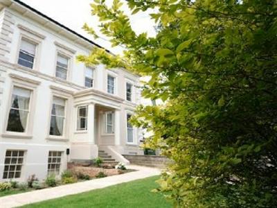 фото отеля Douglas House Cheltenham