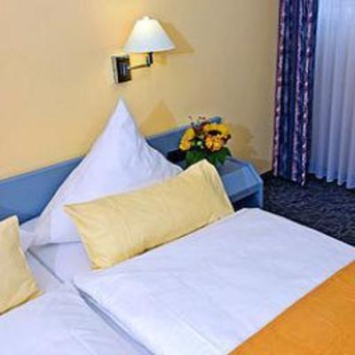 фото отеля Hotel Am Schwan