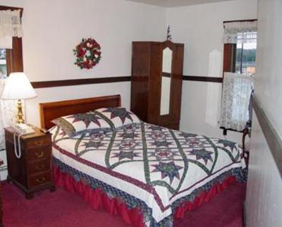 фото отеля Inn At Creek Street And New York Hotel