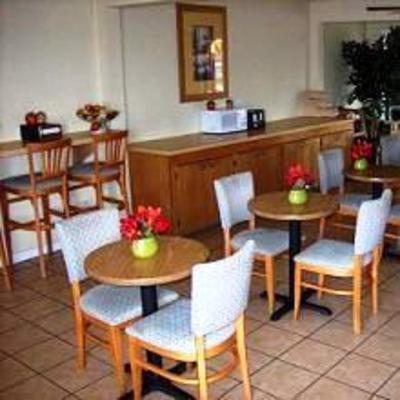 фото отеля Blue Ribbon Inn Magnuson Hotel