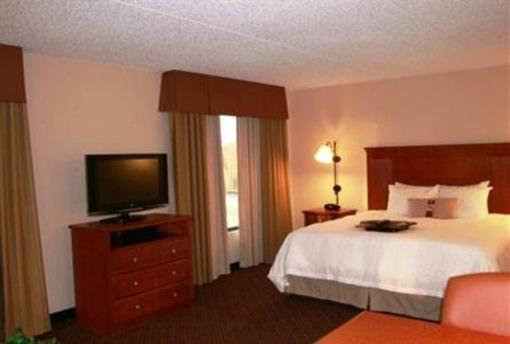 фото отеля Hampton Inn & Suites Macon I-75 North