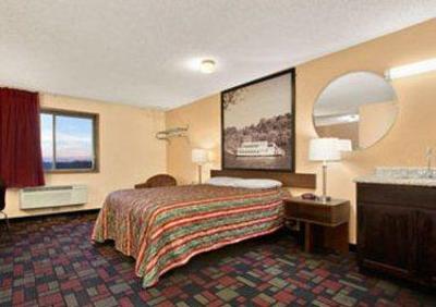 фото отеля Super 8 Boonville