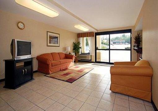 фото отеля Quality Inn Parkway