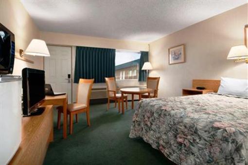фото отеля Thriftlodge Hotel Swift Current