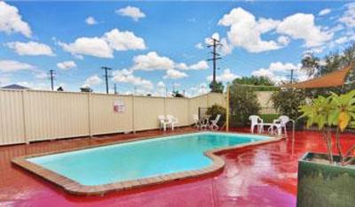 фото отеля Country Capital Motel