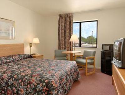 фото отеля Super 8 Motel Independence (Kansas)