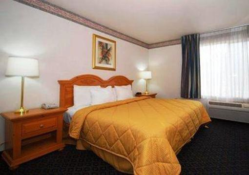 фото отеля Comfort Inn & Suites Sequoia Kings Canyon