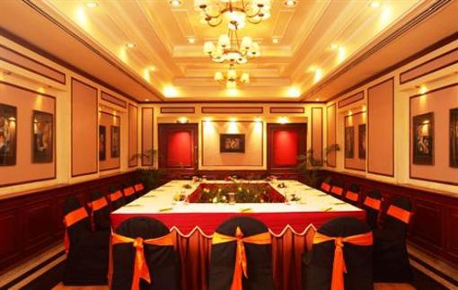 фото отеля The Crown Bhubaneswar