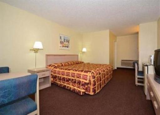 фото отеля Econo Lodge Bend