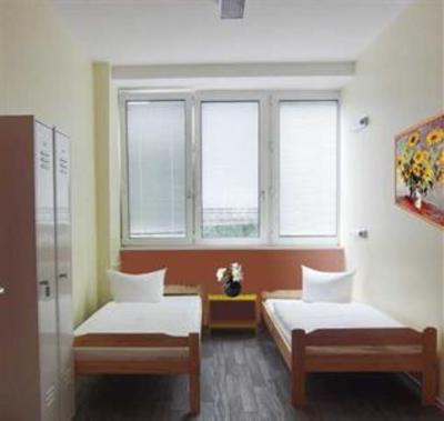 фото отеля Hostel City Bed am Kurfurstendamm