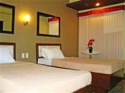 фото отеля Express Inn Cebu