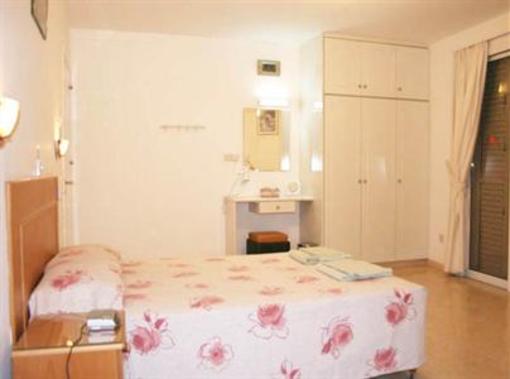 фото отеля Apollonia Holiday Apartments