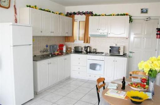 фото отеля Apollonia Holiday Apartments