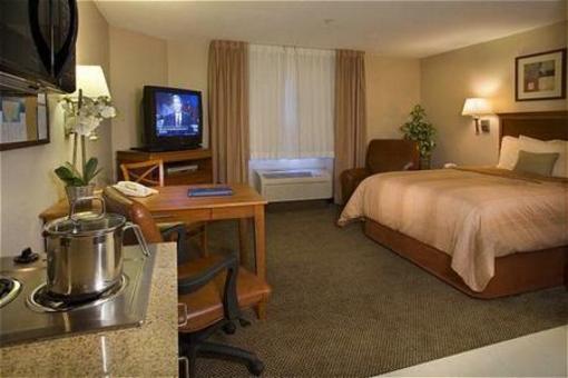 фото отеля Candlewood Suites - Portland Airport