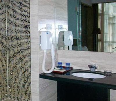 фото отеля Vienna Hotel Shenzhen Chunfeng