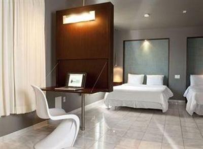 фото отеля Nassau Suite Hotel