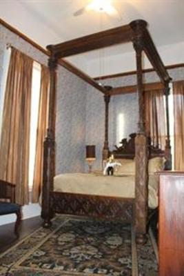 фото отеля Stone Maiden Inn