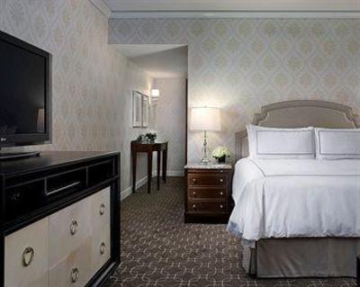 фото отеля The Ritz-Carlton Chicago (A Four Seasons Hotel)