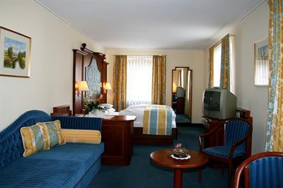 фото отеля Hotel Am Schlossberg Erding