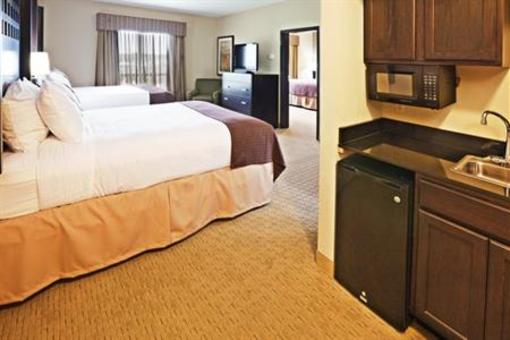 фото отеля Holiday Inn Hotel & Suites Tulsa South