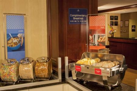 фото отеля Hampton Inn Atlanta-Mall of Georgia