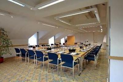 фото отеля Golden Tulip Olymp Hotel