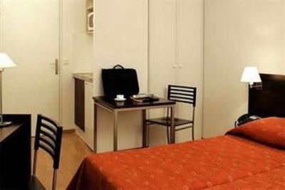 фото отеля Adagio Access Vanves Porte de Chatillon