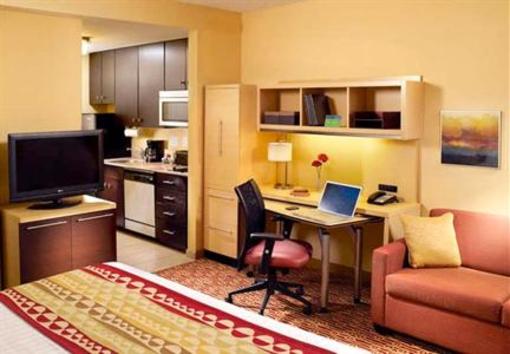 фото отеля TownePlace Suites by Marriott Frederick
