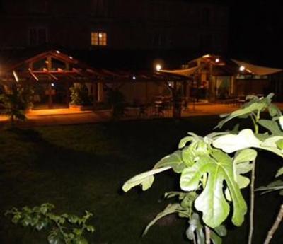 фото отеля Hotel Le Relais du Pont